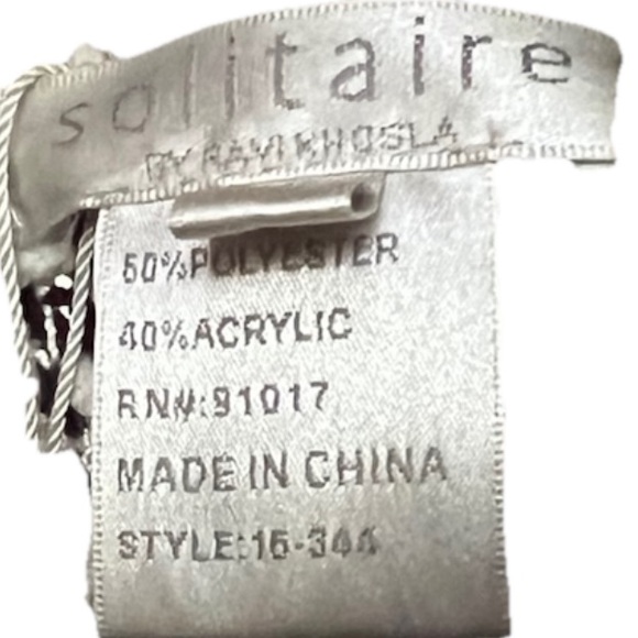 Solitaire by Ravi Khosla Size XL Black White Women’s Knit Shawl Cape Poncho - Picture 5 of 5